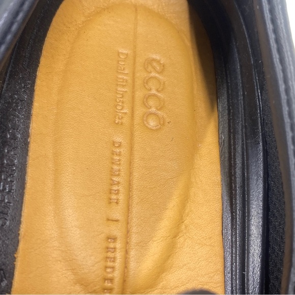 Ecco Black Leather Slip-On Loafers - Picture 9 of 14